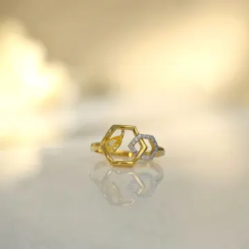 Rose Gold Ring in a Geometric Hexagon